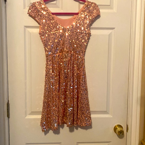 Sparkling pink sequin dress from rue 21, size small, worn once. Beautiful bling! - Picture 4 of 8